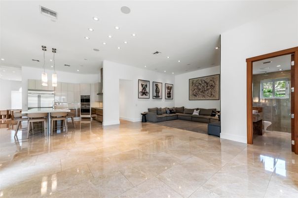 Dining room, Interior, Kitchen, Living room, Pendant Lights, Recessed Lighting, Stainless Steel Appliances