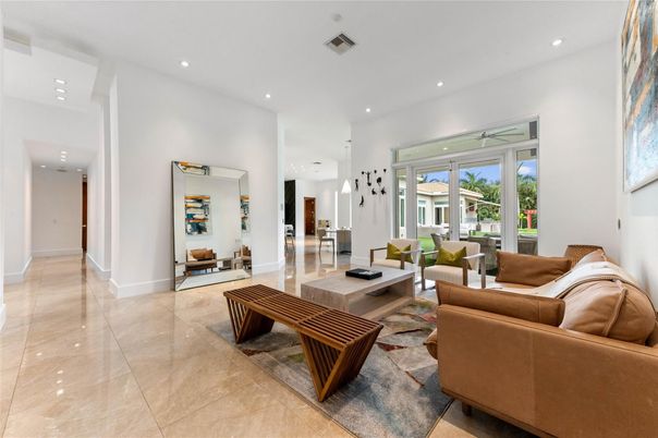 Interior, Living room, Pendant Lights, Recessed Lighting