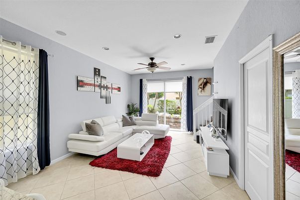Fireplace, Interior, Living room, Recessed Lighting