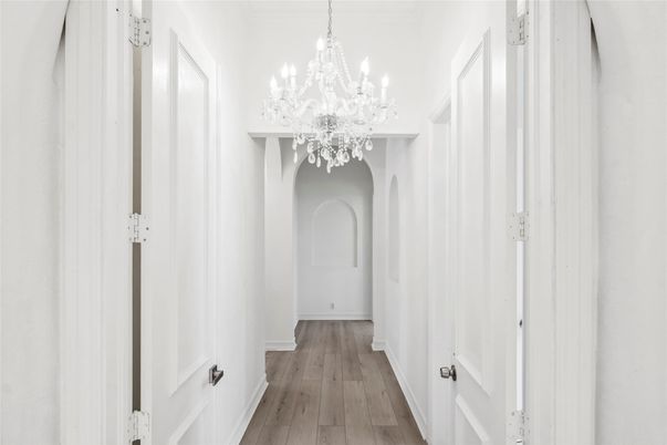 Chandelier, Interior, Wood Texture Flooring
