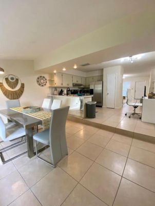 Dining room, Interior, Kitchen, Stainless Steel Appliances