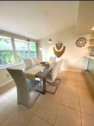 Dining room, Interior, Recessed Lighting