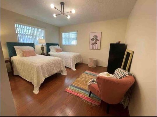 Bedroom, Interior, Pendant Lights, Wood Texture Flooring