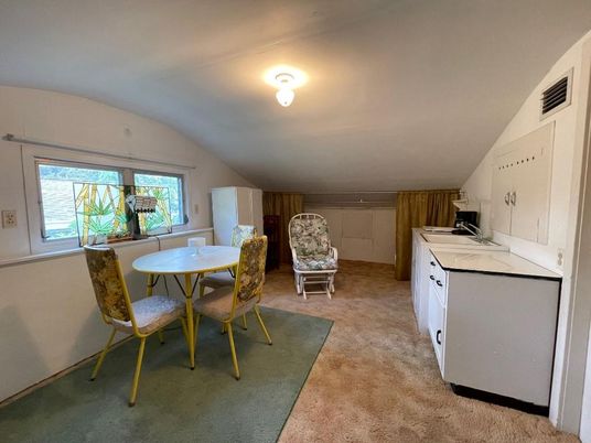 Dining room, Interior