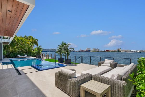 Exterior, Pool, Water