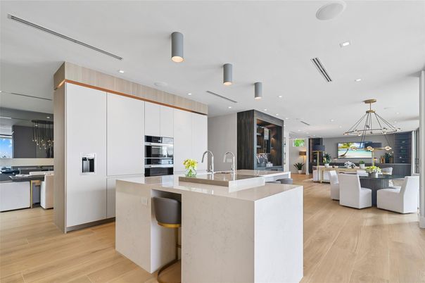 Dining room, Interior, Kitchen, Pendant Lights, Recessed Lighting, Stainless Steel Appliances, Wood Texture Flooring
