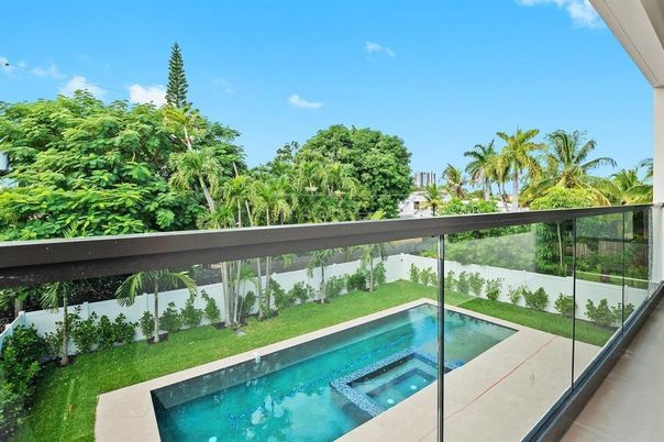 Exterior, Pool, Other