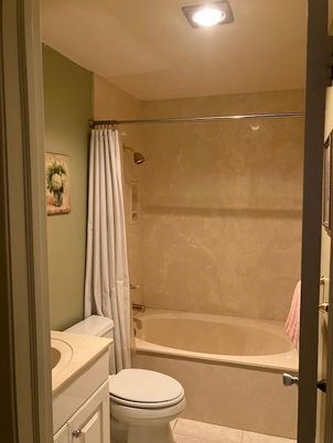 Bathroom, Interior, Recessed Lighting