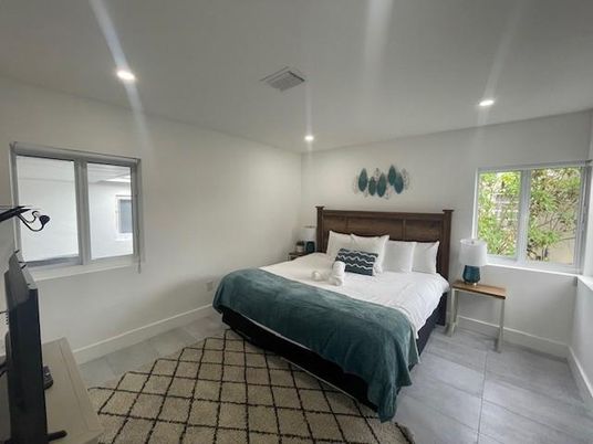 Bedroom, Interior, Recessed Lighting