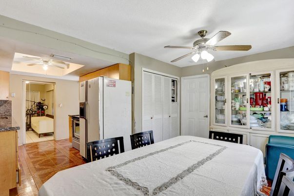 Dining room, Interior