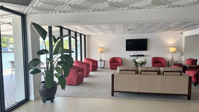 Interior, Living room, Water