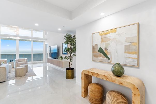Interior, Marble, Recessed Lighting, Water
