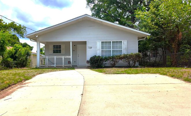 Exterior, Facade, American Craftsman