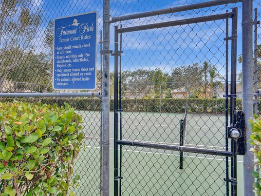 Exterior, Tennis Courts