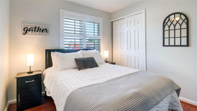 Bedroom, Interior, Wood Texture Flooring