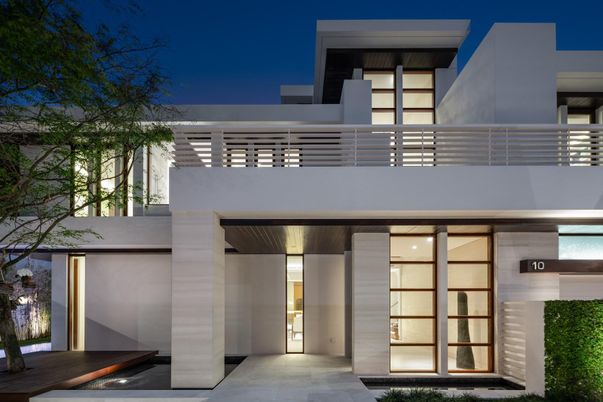 Exterior, Facade, Modern