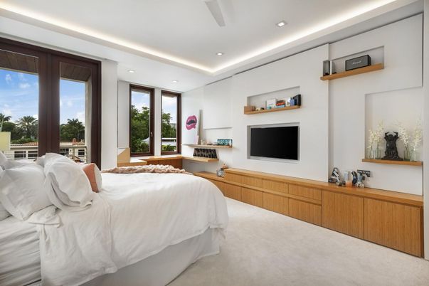 Bedroom, Interior, Recessed Lighting