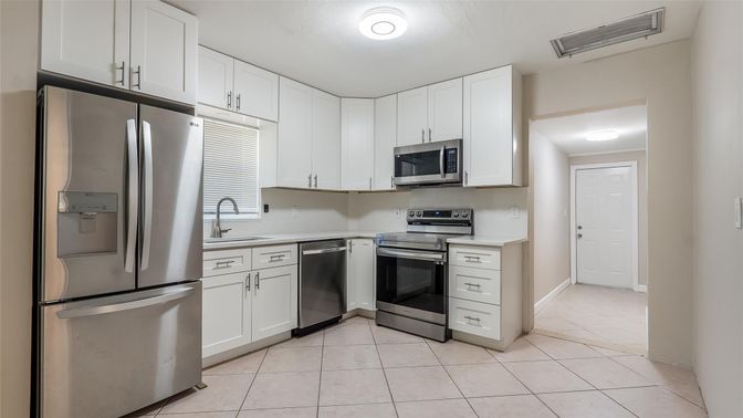 Interior, Kitchen, Stainless Steel Appliances