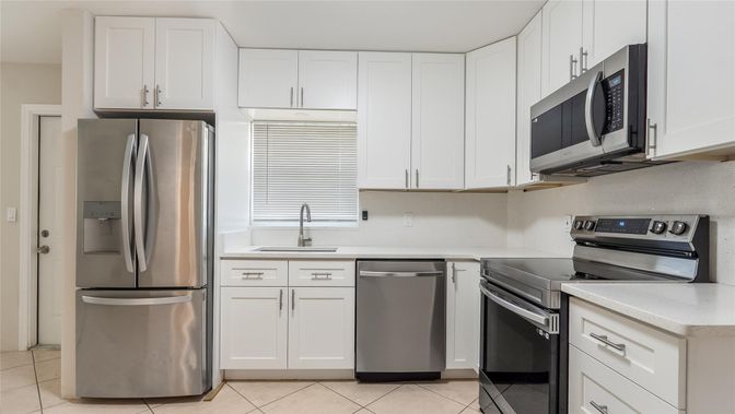 Interior, Kitchen, Stainless Steel Appliances