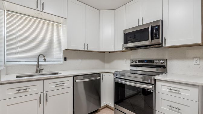 Interior, Kitchen, Stainless Steel Appliances