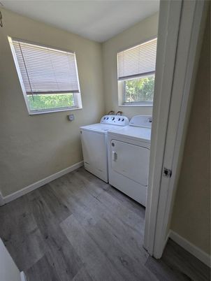 Interior, Washer, Wood Texture Flooring