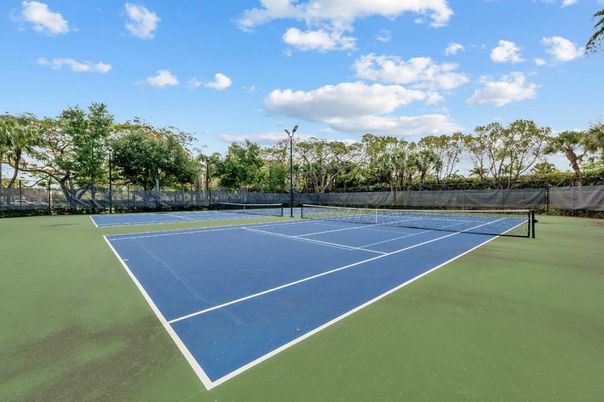 Exterior, Tennis Courts