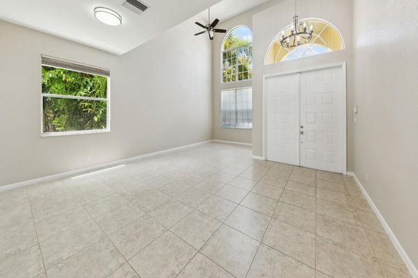 Empty room, Interior, Pendant Lights