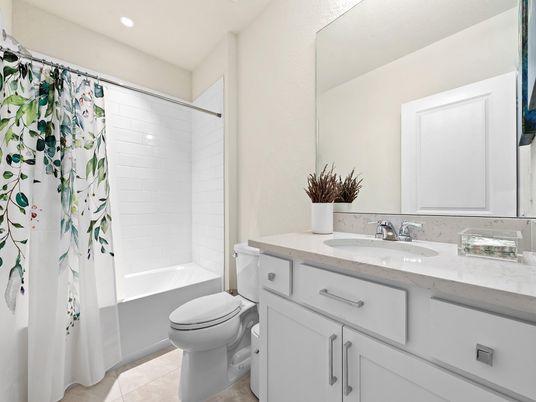 Bathroom, Interior, Recessed Lighting