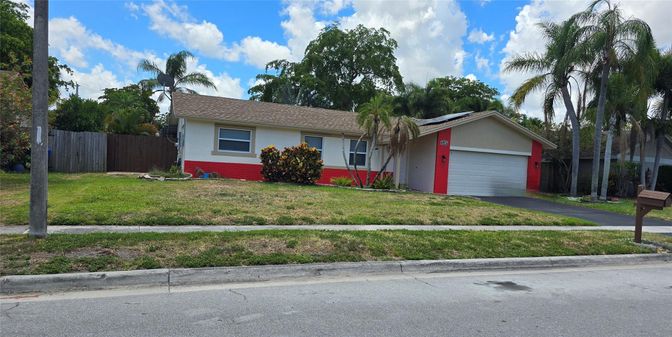 Attached, Detached Garage, Exterior, Facade, Ranch