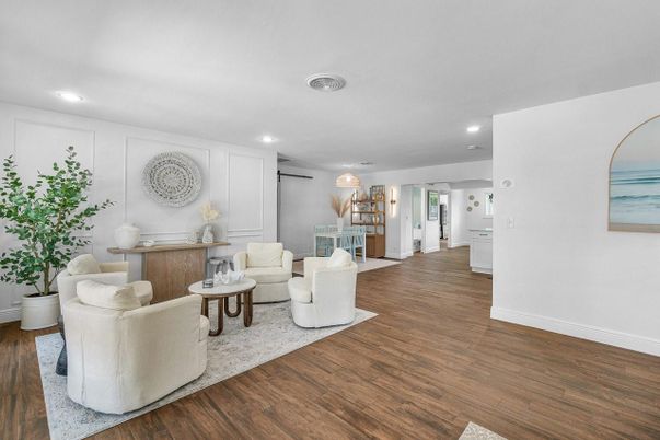 Interior, Living room, Recessed Lighting, Wood Texture Flooring