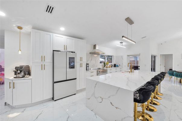 Interior, Kitchen, Marble, Pendant Lights, Recessed Lighting