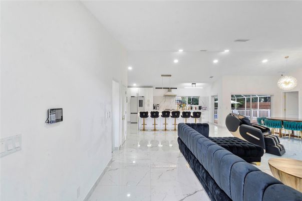 Chandelier, Interior, Kitchen, Living room, Marble, Recessed Lighting
