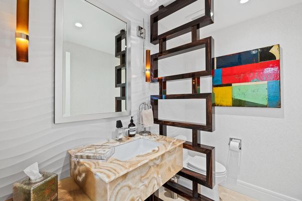 Bathroom, Interior, Recessed Lighting