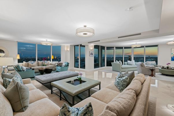 Interior, Living room, Water