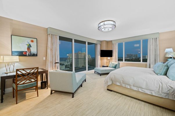 Bedroom, Interior, Water