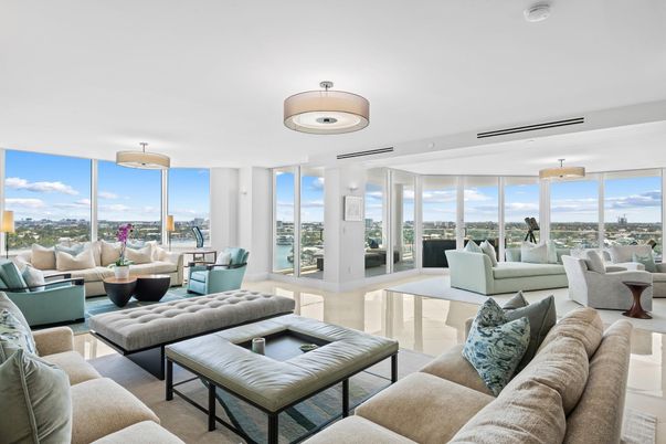 Interior, Living room, Water