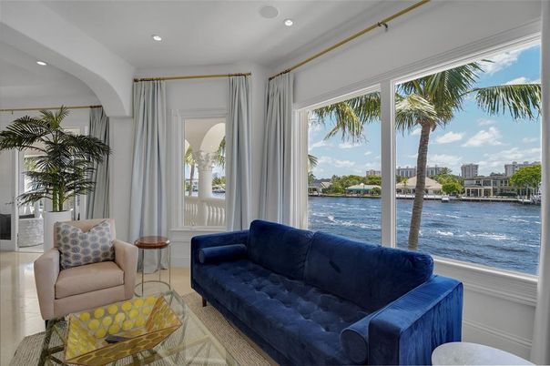 Interior, Living room, Recessed Lighting, Water