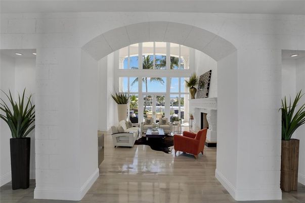 Fireplace, Interior, Living room, Recessed Lighting