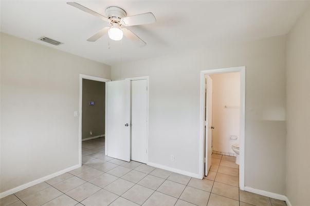 Bathroom, Empty room, Interior