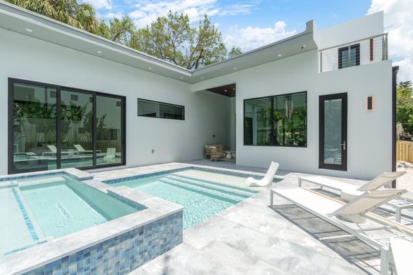 Exterior, Pool