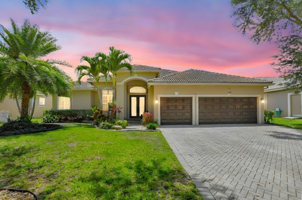 Attached, Backyard, Exterior, Facade, Mediterranean