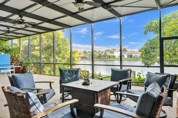 Interior, Sun Room, Water