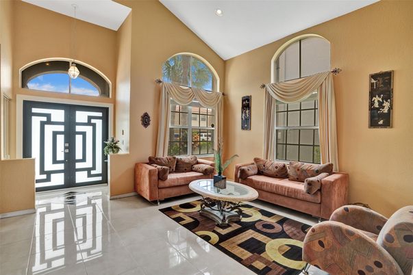 Interior, Living room, Pendant Lights, Recessed Lighting