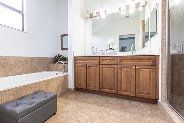 Bathroom, Dual Sink Vanities, Interior