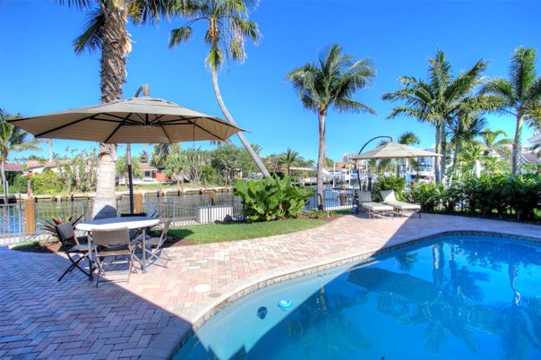Exterior, Pool, Water