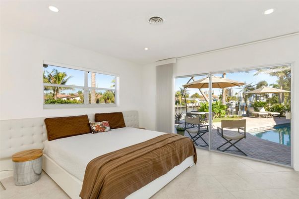 Bedroom, Interior, Recessed Lighting