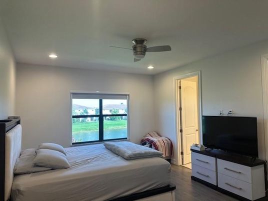 Bedroom, Interior, Recessed Lighting, Wood Texture Flooring
