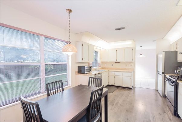 Dining room, Interior, Kitchen, Pendant Lights, Wood Texture Flooring