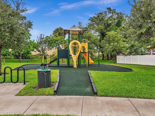 Backyard, Exterior, Playground