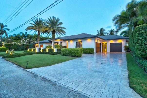 Attached, Backyard, Exterior, Facade, Ranch